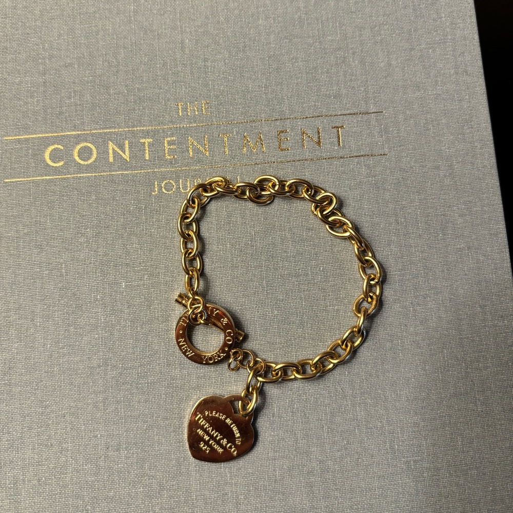 Gold heart bracelet